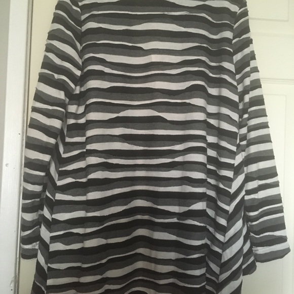 Open front cardigan lightweight sweater size L in black, white and grey - Picture 4 of 4